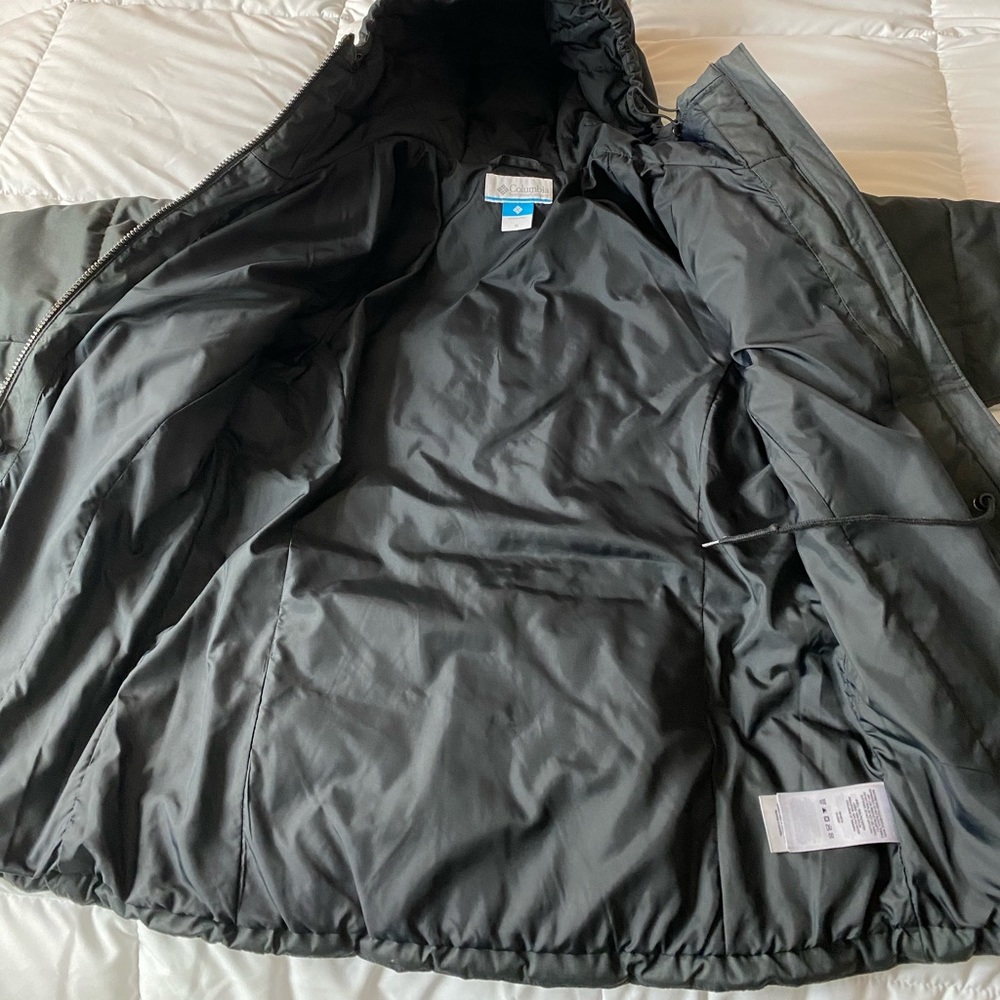 Columbia Puffer Jacket - Picture 3 of 6